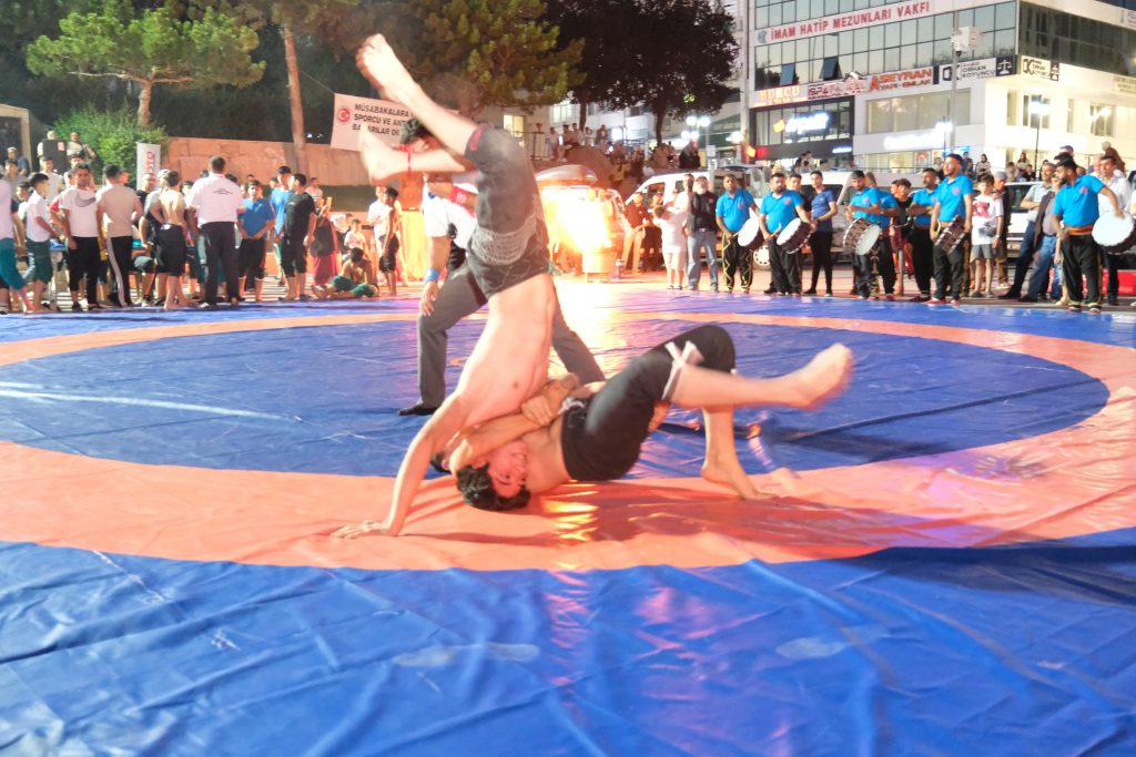Sin Sin Güreşi Yozgat Meydanı’nda gün yüzüne çıktı