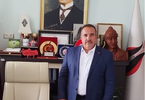 Belediye Başkanı Sarıaslan trafik kazasında hayatını kaybetti