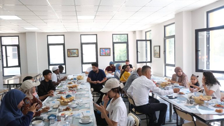 Sorgun Belediyesi’nden anlamlı ev sahipliği