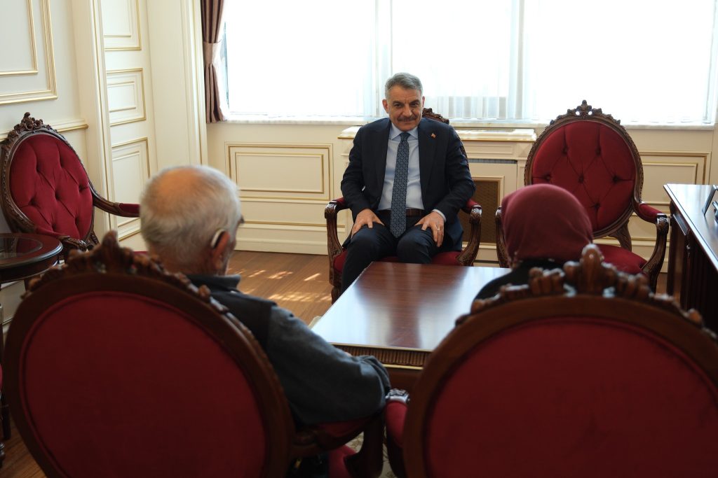 Vali Özkan: Devlet vatandaşı için vardır