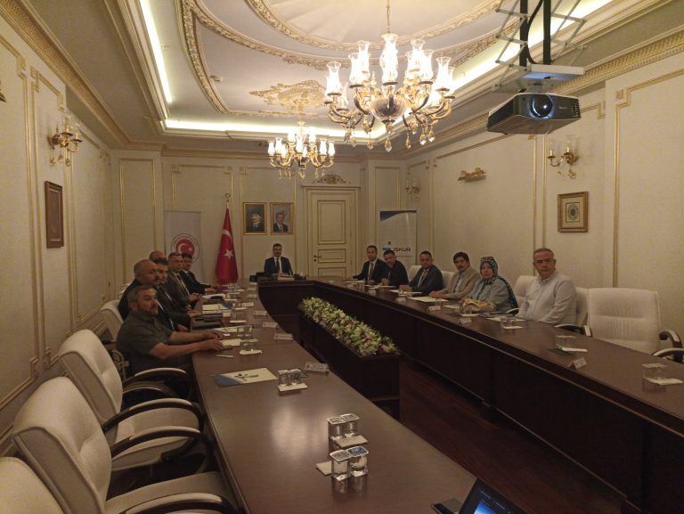 İstihdam ve işsizlik rakamları masaya yatırıldı