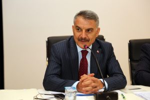 Vali Özkan: 7 Bin dekarlık alanda ayçiçeği üretimi yapılacak