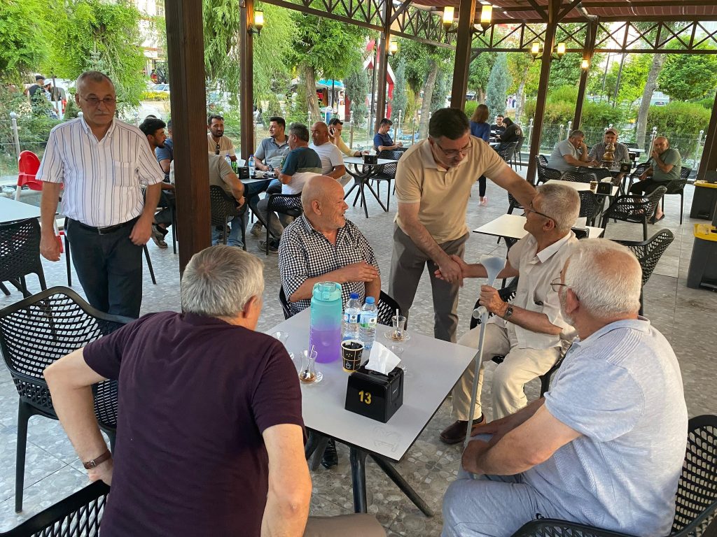 Başkan Arslan,  mahalle ziyaretlerini sürdürüyor