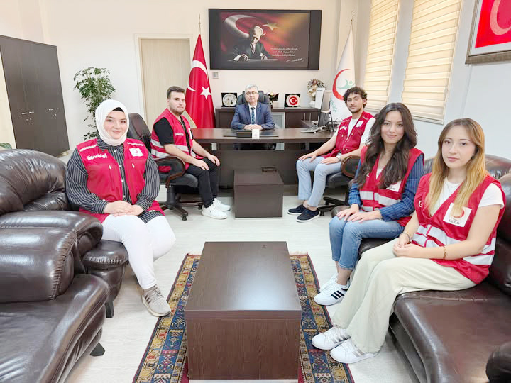 Genç Kızılay’dan İl Sağlık Müdürü Karaarslan’a ziyaret