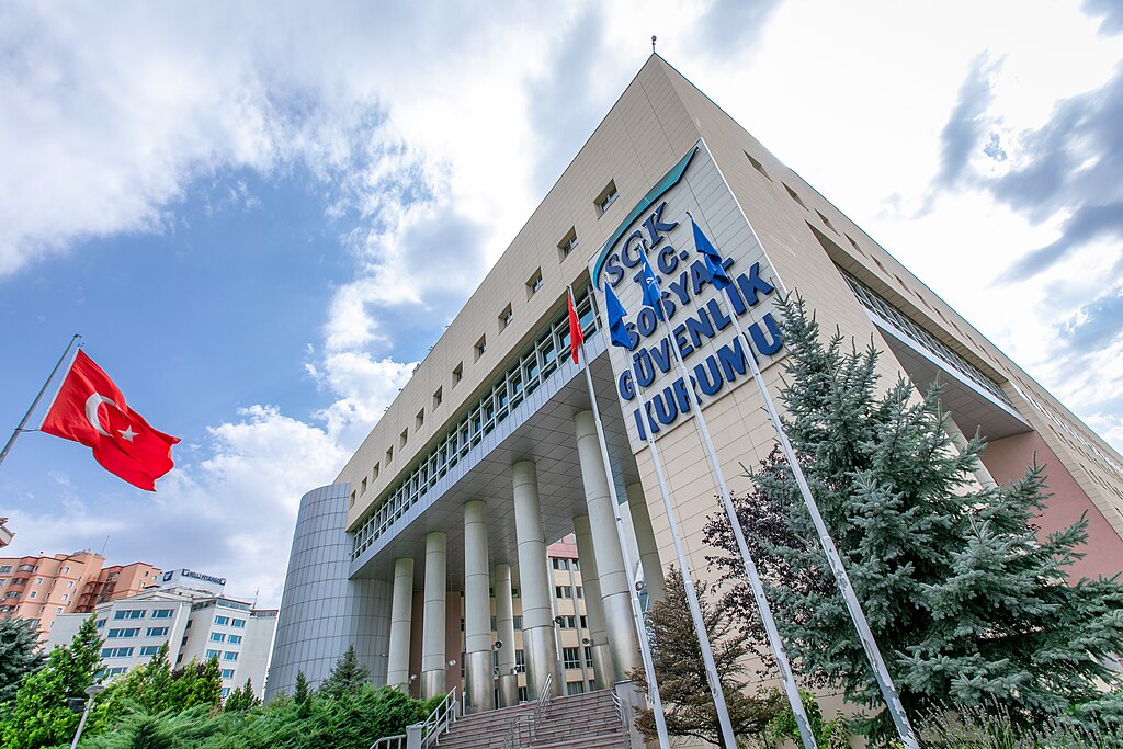 SGK, son 5 yıldaki usulsüzlükleri takibe aldı