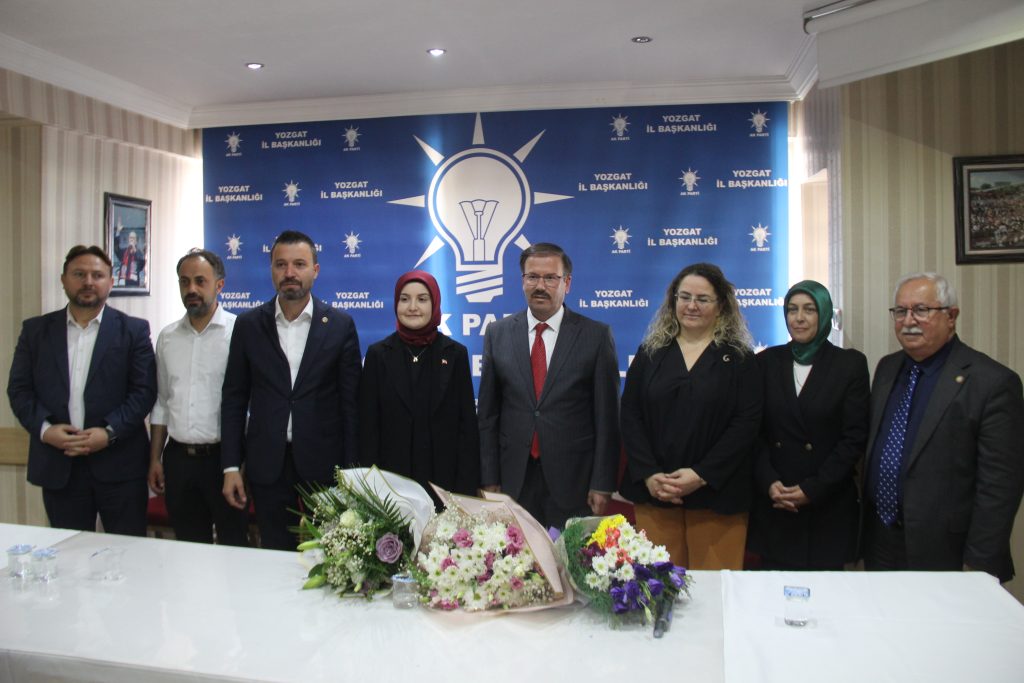AK Parti Yozgat Kadın Kollarında Hatice Sarı Öçal dönemi