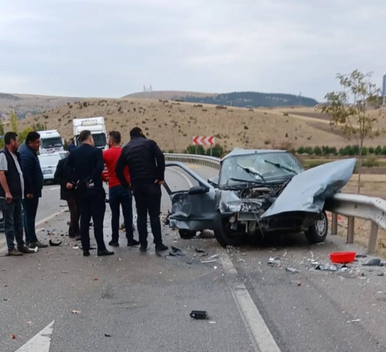 Trafik kazasında 1 kişi öldü 3 kişi yaralandı