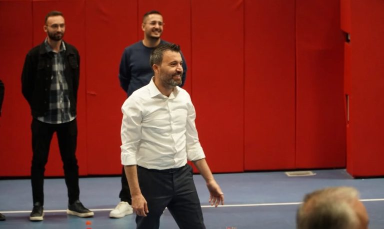 Şahan’dan gençlere:“Gelecek sizde, biz daima yanınızdayız”