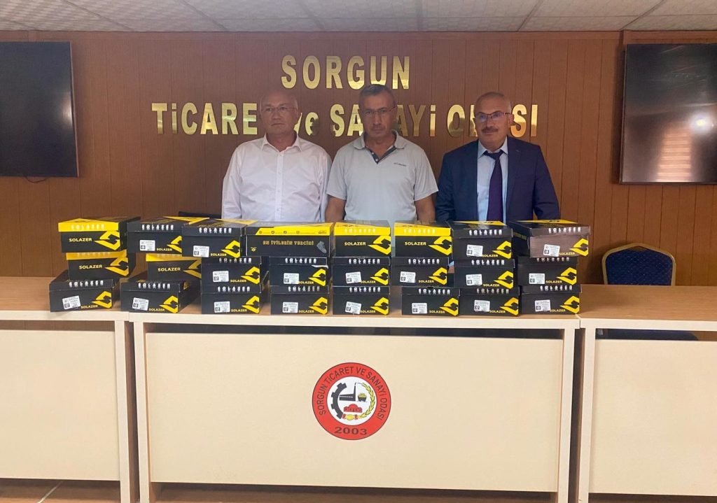 Sorgun TSO’dan 381 öğrenciye ayakkabı desteği