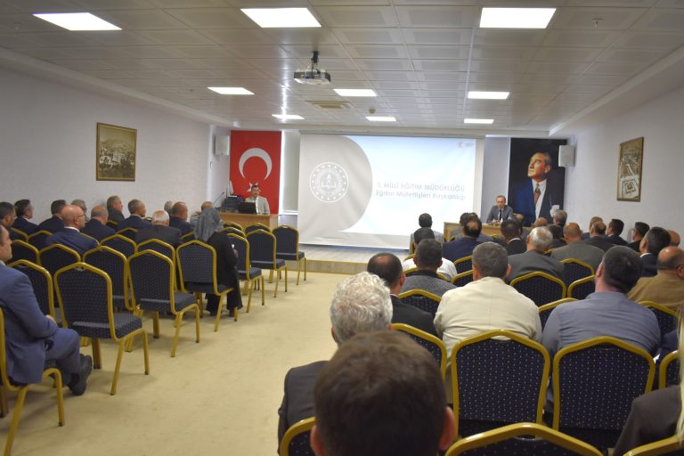 Okul müdürleri ile bilgilendirme toplantısı yapıldı