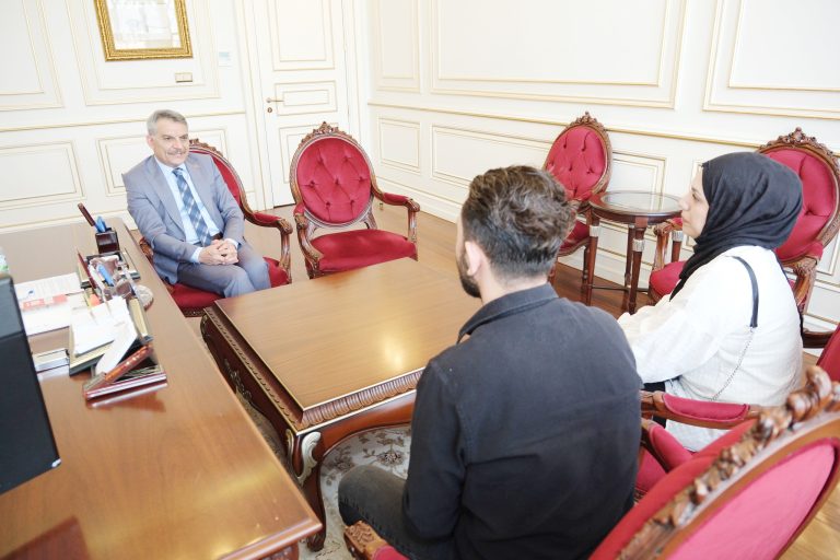 Valisi Özkan, Vatandaşların sorunlarını dinledi