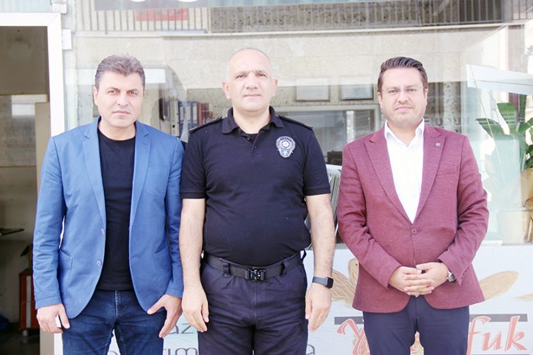 Gazetemize yoğun tebrik trafiği devam ediyor