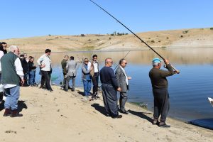 Özel bireyler ve yaşlılar olta sohbetlerinde buluştu