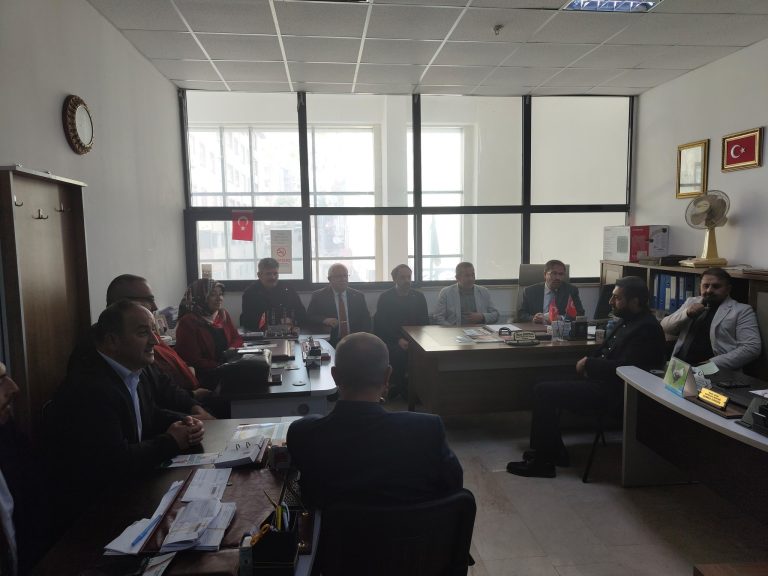 AK Parti heyetinden Muhtarlar Günü ziyareti