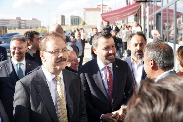 Akgül ve Şahan’dan Yozgat’a 2 858 yeni TOKİ konutu müjdesi