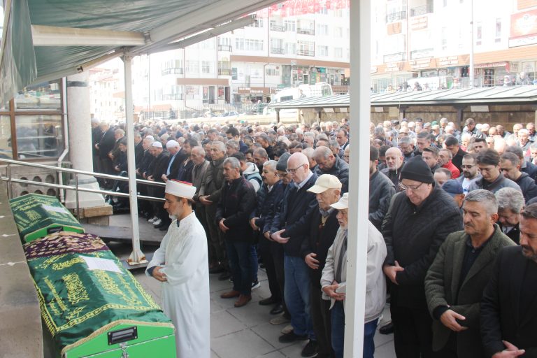 Soyer’in annesi Hayriye Soyer toprağa verildi