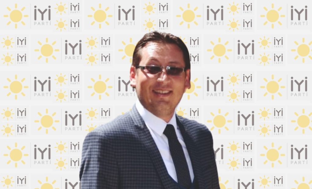 Koçer, adaylığını açıkladı