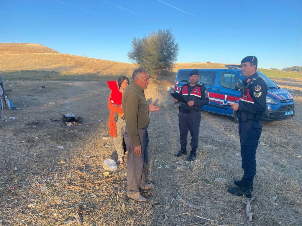 Mevsimlik işçilere jandarma denetimi