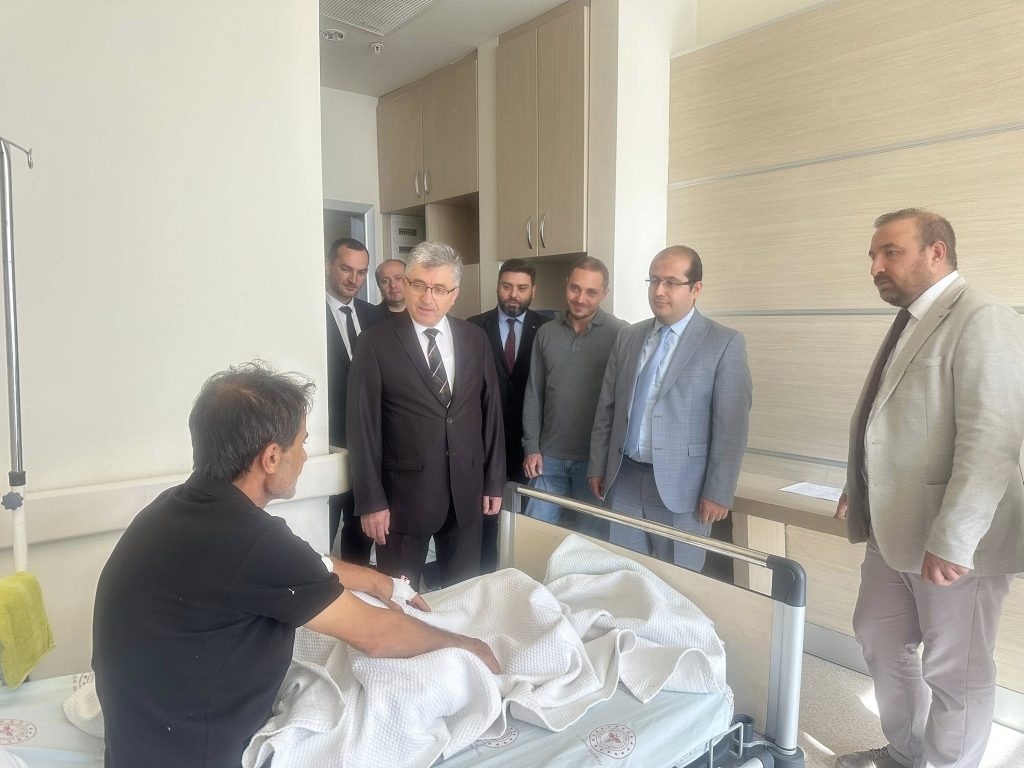 Karaarslan, Sarıkaya Devlet Hastanesi’ni ziyaret etti