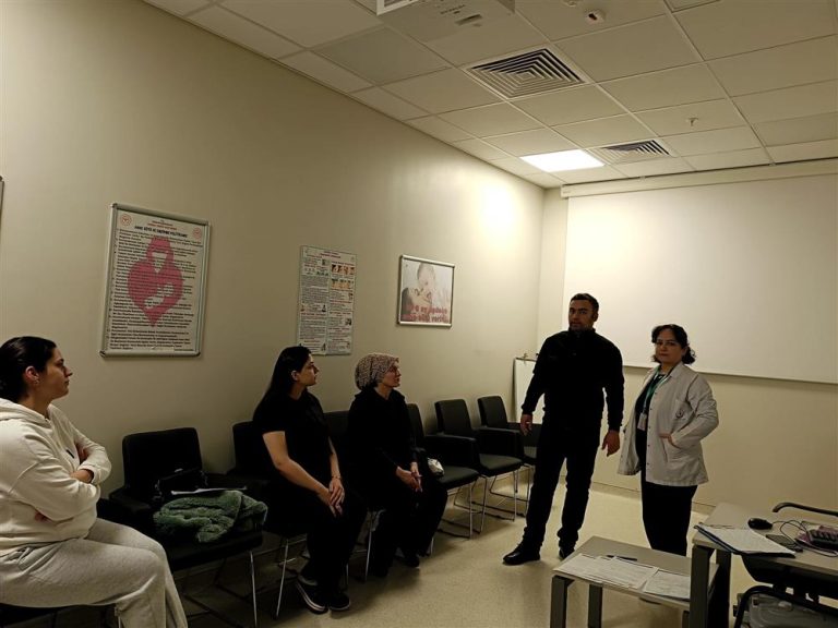 Anne adaylarına diş sağlığı eğitimi