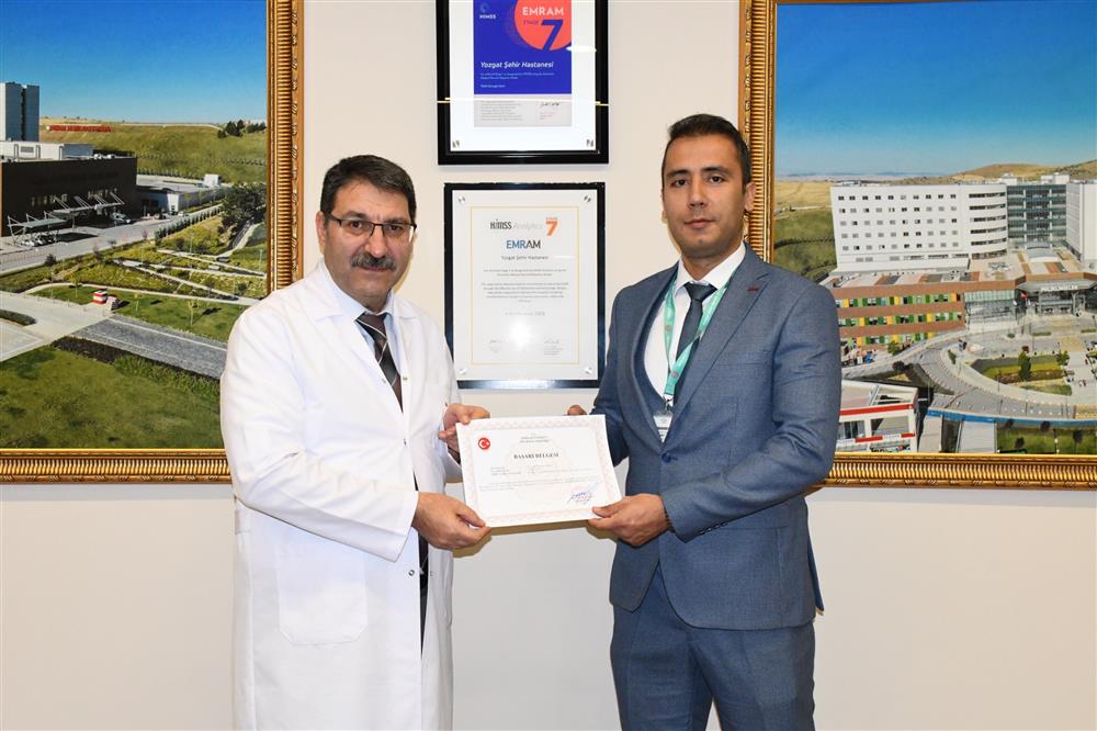 Yozgat Şehir Hastanesi Hekimlerine Başarı Belgesi