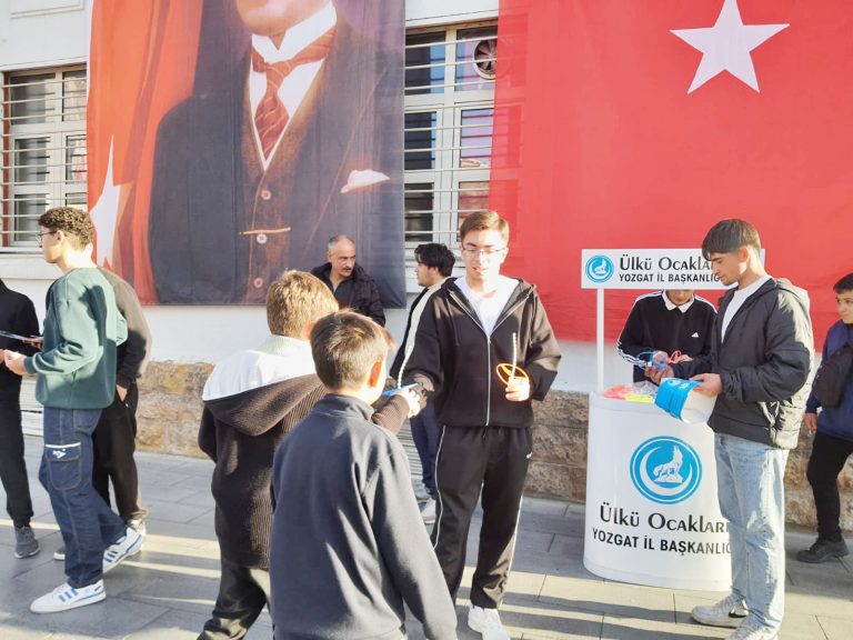 Ülkü Ocakları’ndan 29 Ekim etkinliği