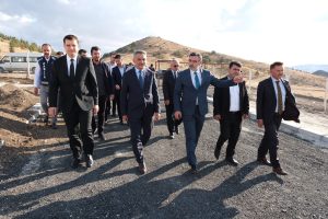 Vali Özkan, Yerköy Hayvan Bakım Evi’ni inceledi