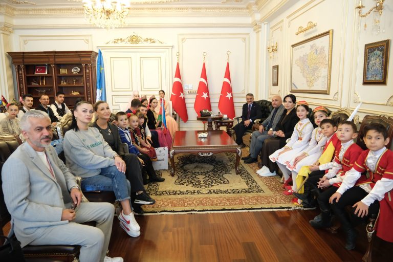 Cumhuriyet coşkusuna uluslararası renk katıldı