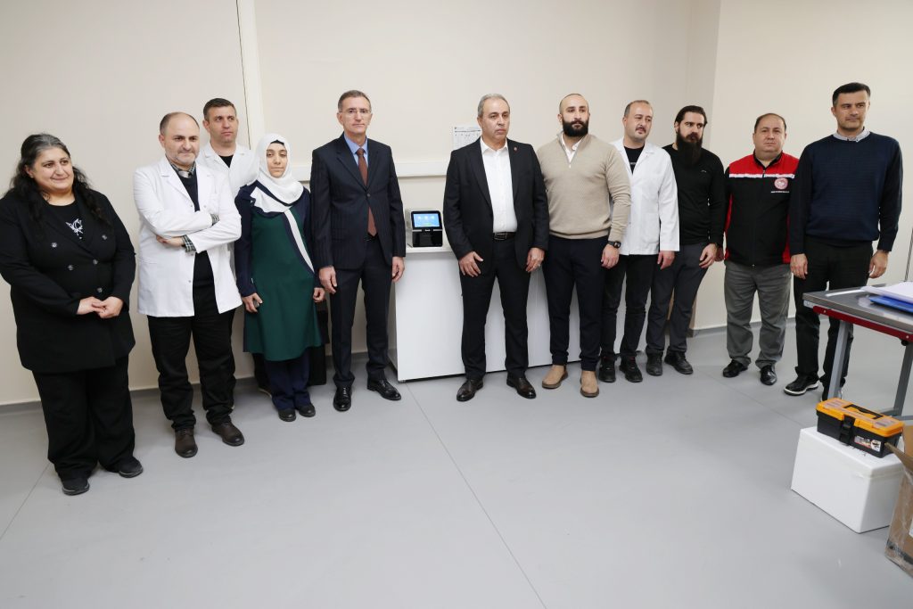 Bozok Üniversitesi’ne Biyokimya Cihazı bağışı