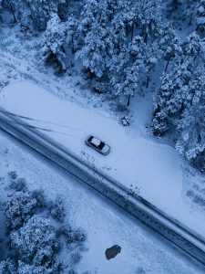 Kar yağışı Akdağmadeni’nde etkili oldu
