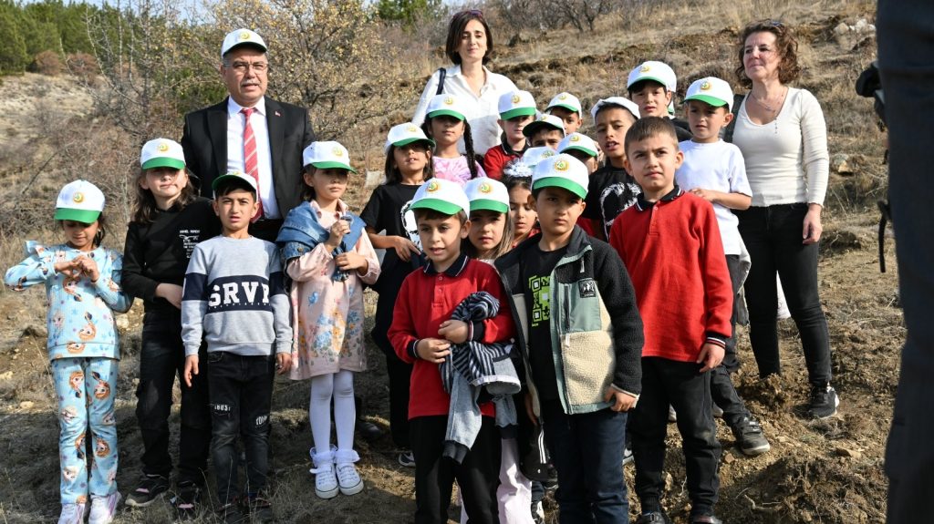 VİDEOLU HABER Altınkaynak: “Her çocuk bir fidanla büyüsün”