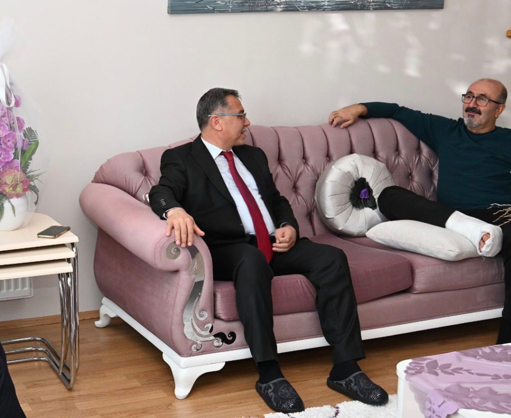 Altınkaynak’tan Tuygun’a geçmiş olsun ziyareti