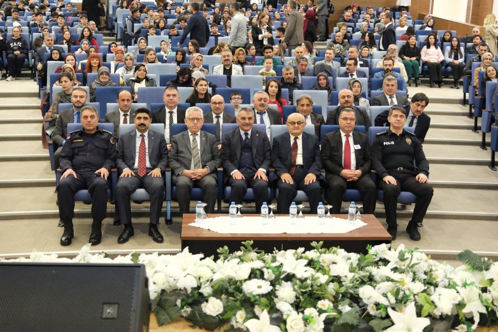 24 Kasım Öğretmenler Günü kutlandı