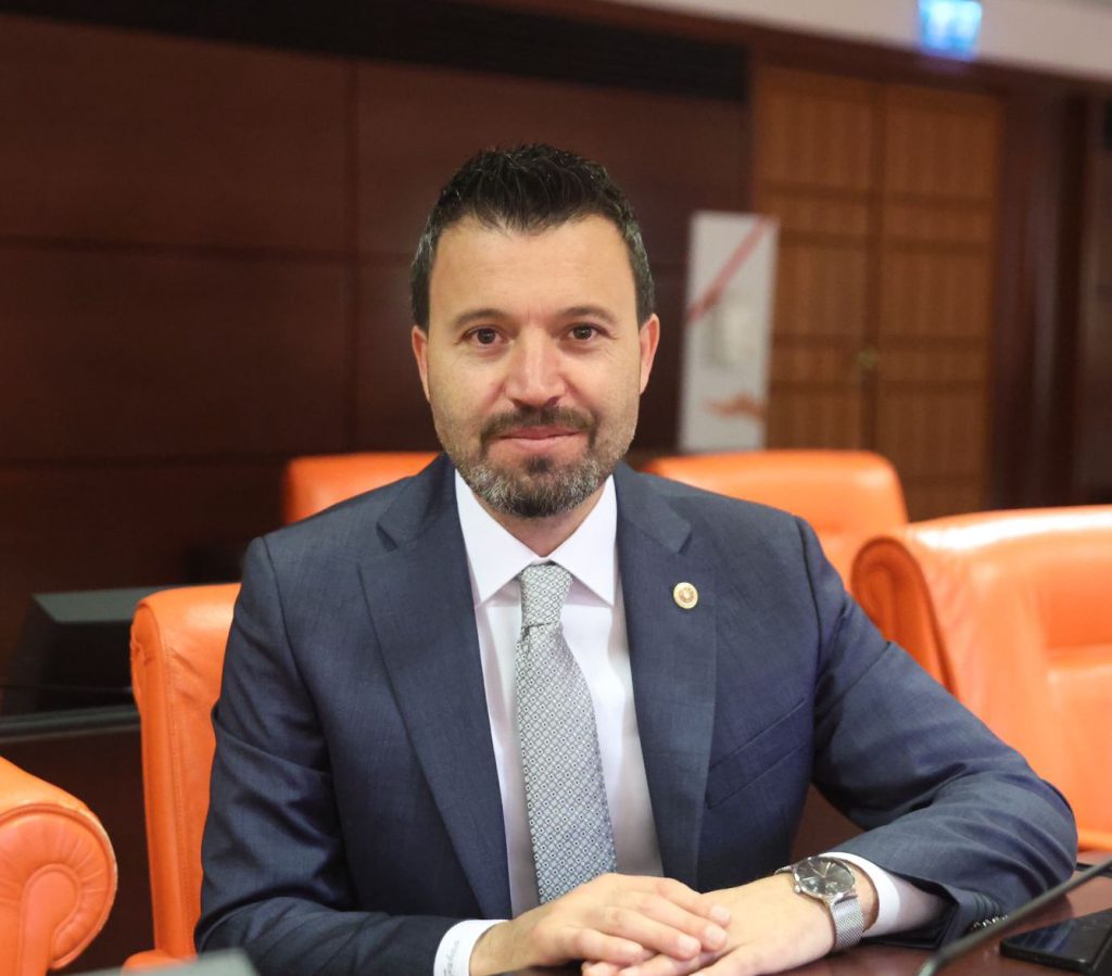 Şahan: “Öğretmenler milletimizin geleceğini inşa ediyor”