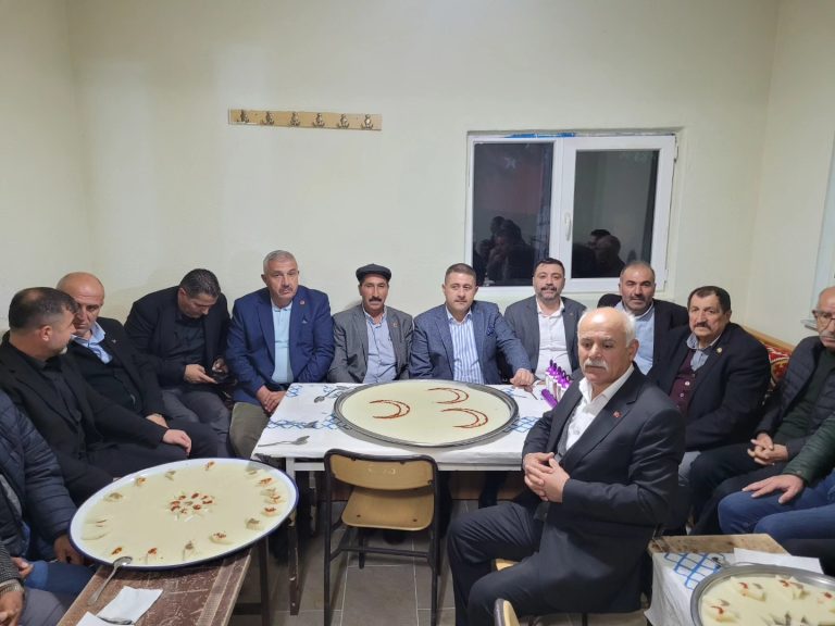 Sedef, Alemdar Köyü sakinleriyle bir araya geldi