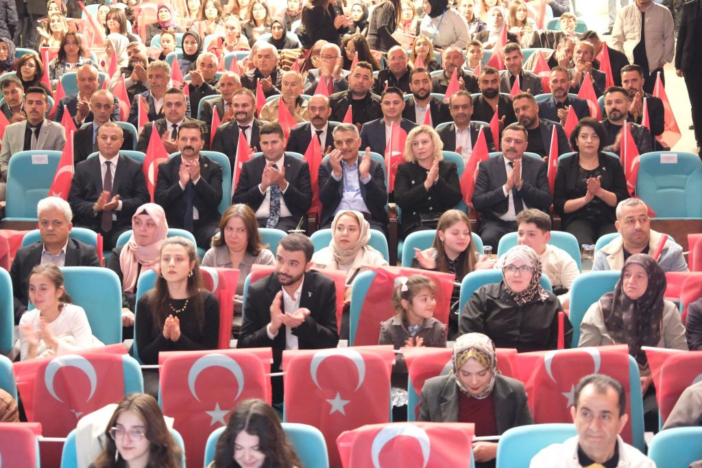 Ülkü Ocakları’ndan “Bozkırdan Cumhuriyet’e” konseri