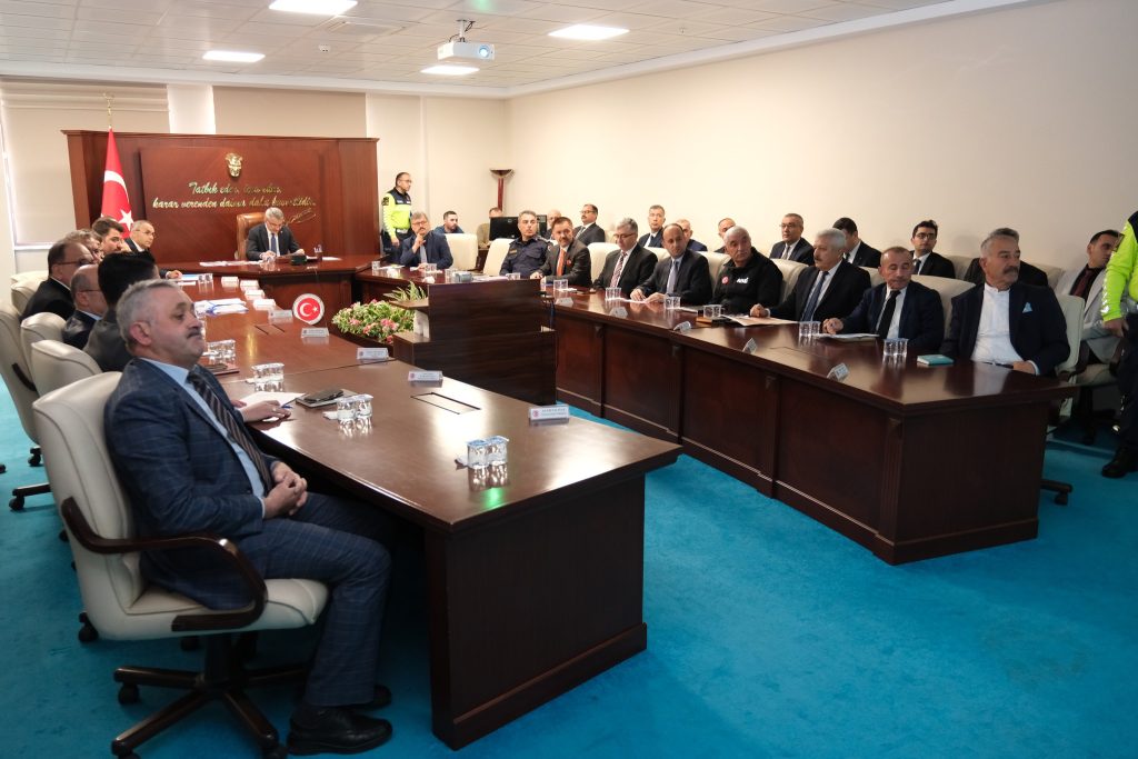 Vali Özkan: “İnşallah bereketli bir kış geçiririz”