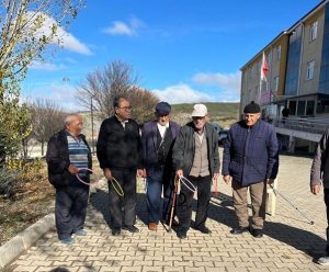 Huzurevi sakinlerine terapi ve oyun etkinlikleri