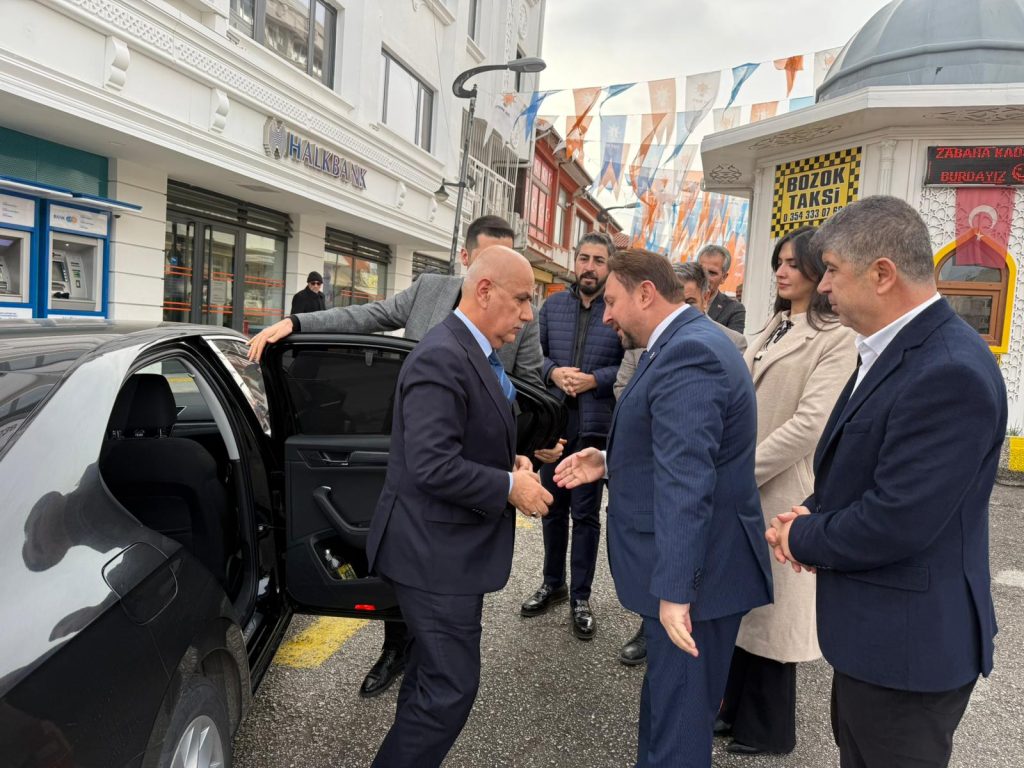 Kirişci’den AK Parti İl Başkanlığı’na ziyaret