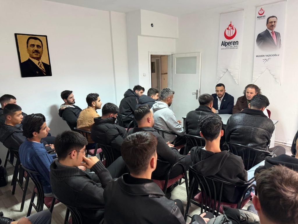 Çıtak, genç Alperenlerle buluştu