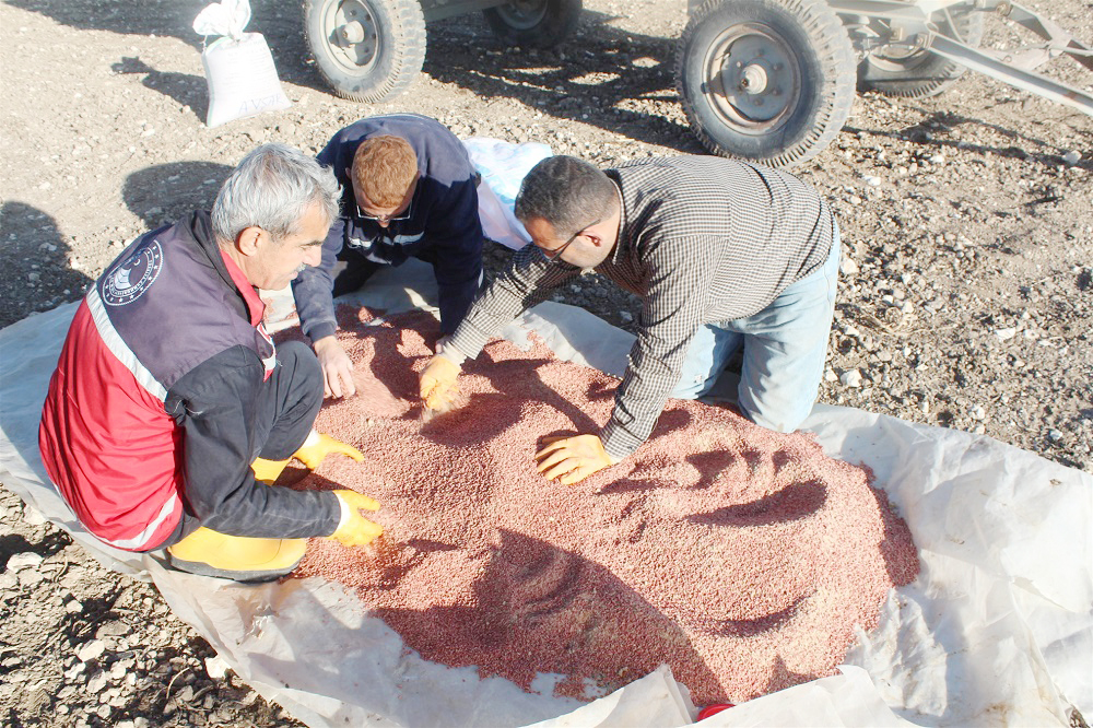 Su tutucu polimerle deneme ekimi başladı