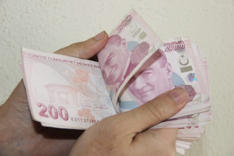 Gözler memur ve emekli zammında