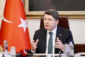 Kasalar artık üç kişiyle açılacak