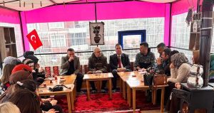 Yazar Mustafa Çiftçi velilerle bir araya geldi