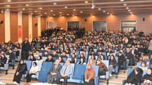Nurettin Topçu anısına konferans