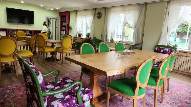 Öğretmenevi yeni yüzüyle göz kamaştırıyor