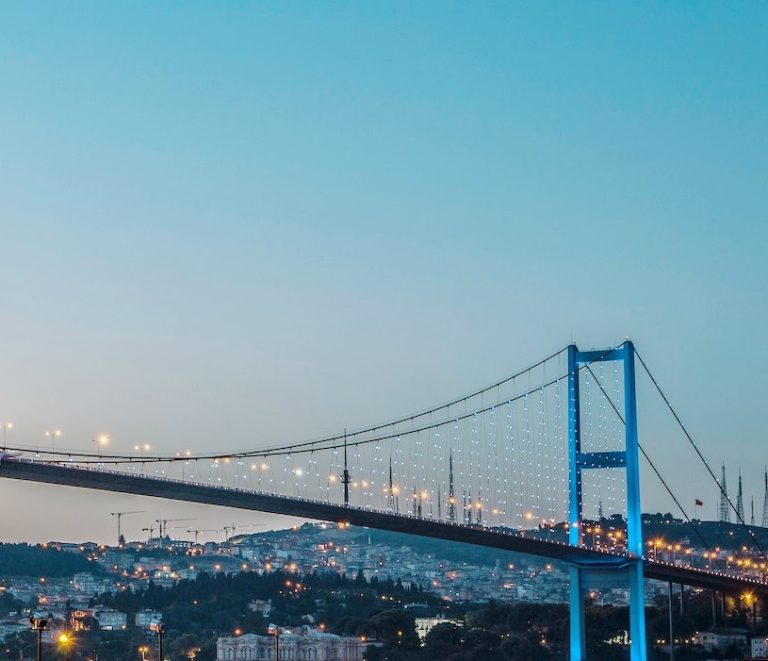 Köprü ve otoyol ücretlerine yeni yılda yüzde 25,49 zam