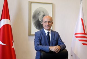 Lisans eğitimi 3 yıla iniyor