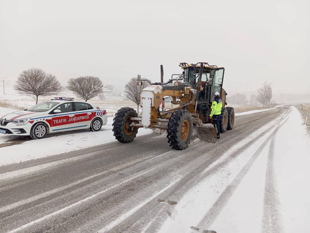 Valilikten sürücülere uyarı
