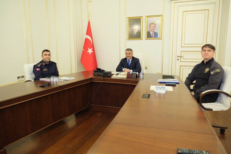 Vali Özkan, yeni yıl tedbirleri toplantısına katıldı